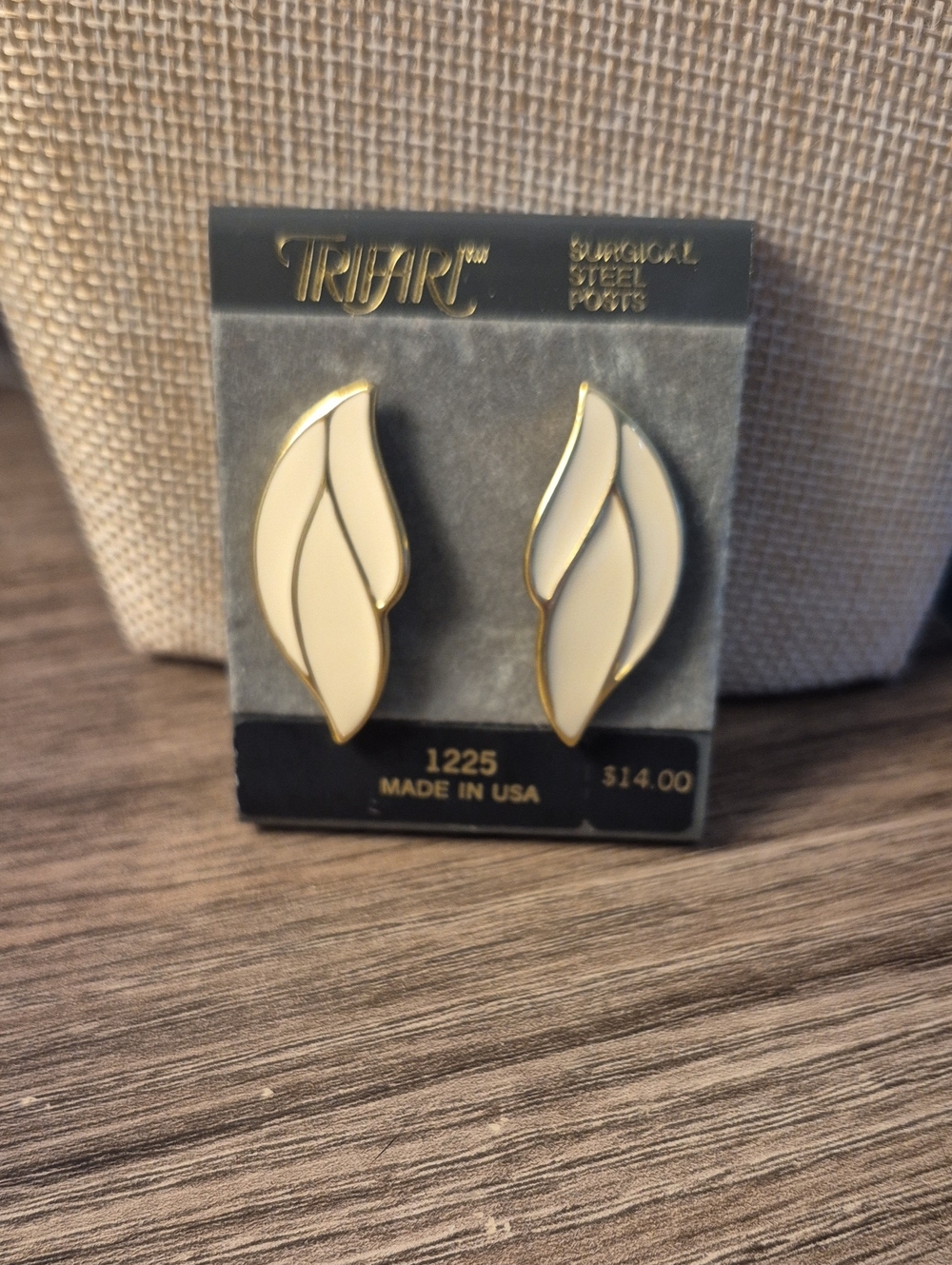 Trifari Vintage Cream Enamel Gold-Trim Leaf Clip-On Earrings